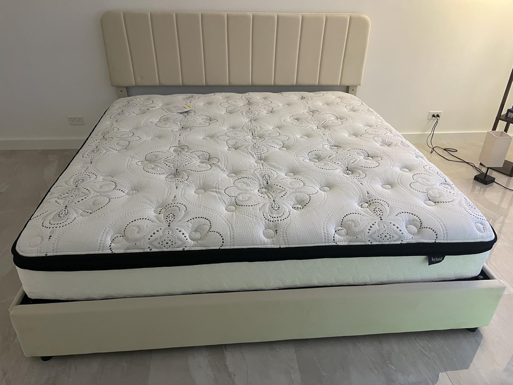VECELO Queen Size Upholstered Bed Frame with 4 Drawers and Headboard, Velvet Platform Storage Bedframe, Wooden Slats Support, No Box Spring Needed, Beige customer photo 2