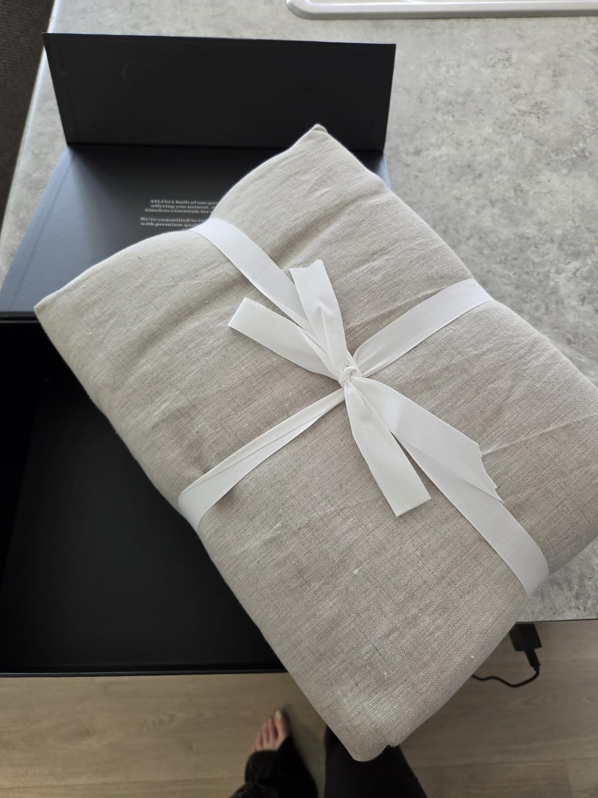 ATLINIA 100% Flax Linen Duvet Cover Set - Stone Washed Pure French Linen Organic Fabric for Farmhouse Comforter Boho Bedding Included 1 Duvet Cover 2 Pillow Shams(White, King) customer photo 2
