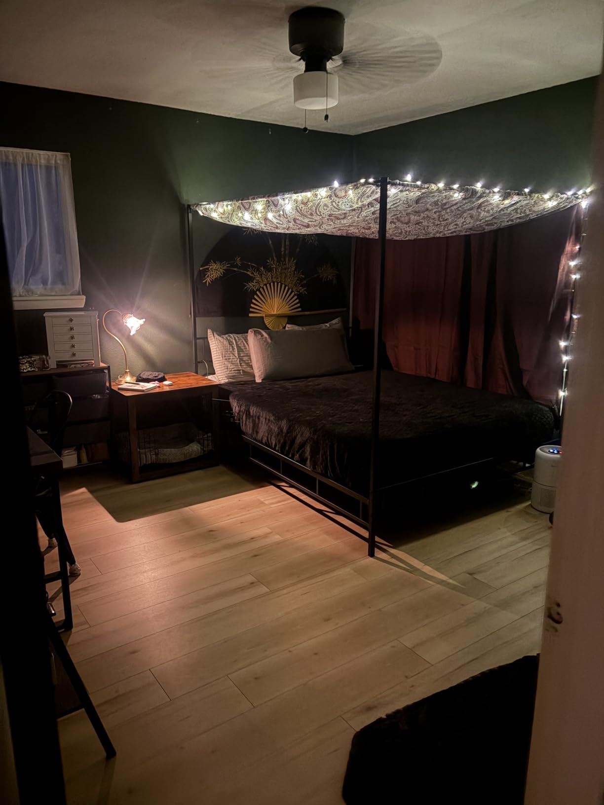 BarnFurin Full Size Canopy Bed Frame with Heavy Duty Metal Slats, Black customer photo 2