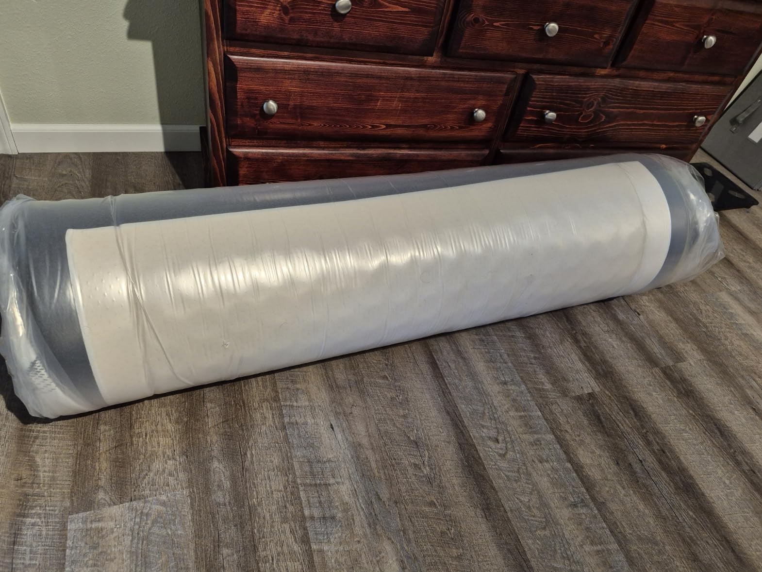 Life Balance Queen Hybrid Mattress 12 Inch, Made in USA, Medium, Copper Gel Memory Foam, Hypoallergenic & Odorless, Motion Isolation & Pressure Relief, Mattress in a Box customer photo 1