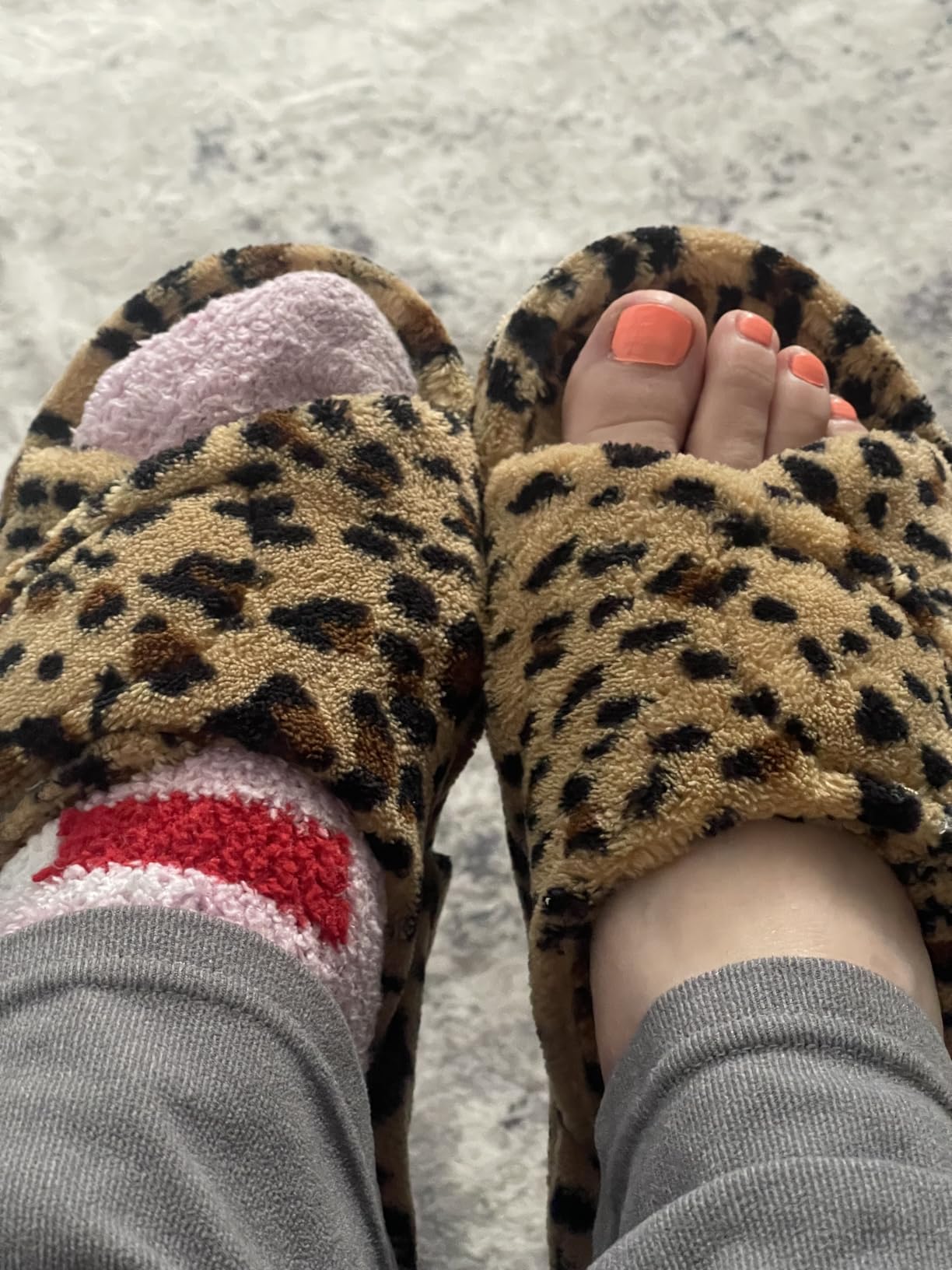 shevalues Orthopedic Slippers for Women with Arch Support Adjustable Open Toe House Shoes for Plantar Fasciitis customer photo 1