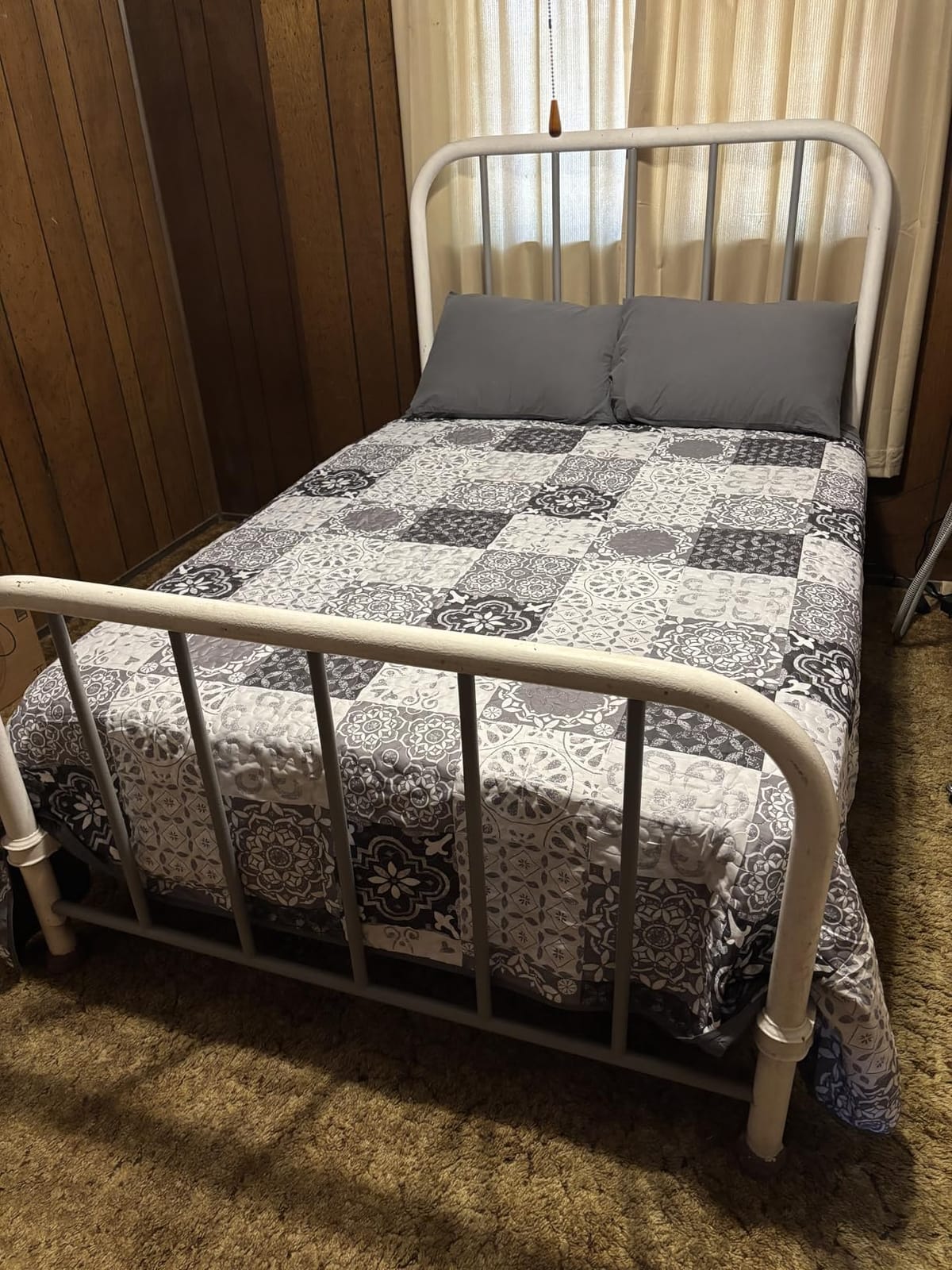 Queen Mattress, 12 Inch Hybrid Queen Size Mattresses in a Box, Memory Foam Individual Pocket Springs, Medium Firm Comfort, Motion Isolation for All Sleep Positions, CertiPUR-US Certified customer photo 1