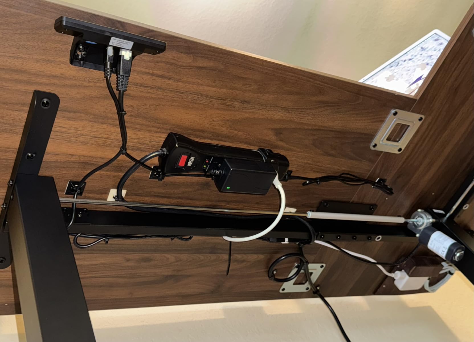 Cubiker Reversible L Shaped Standing Desk - 63 x 55 Inch Electric Adjustable Height Corner Standing Desk, Ergonomic Sit Stand Up Table with 3 Memory Buttons, Splice Board for Home Office, Black Walnut customer photo 2