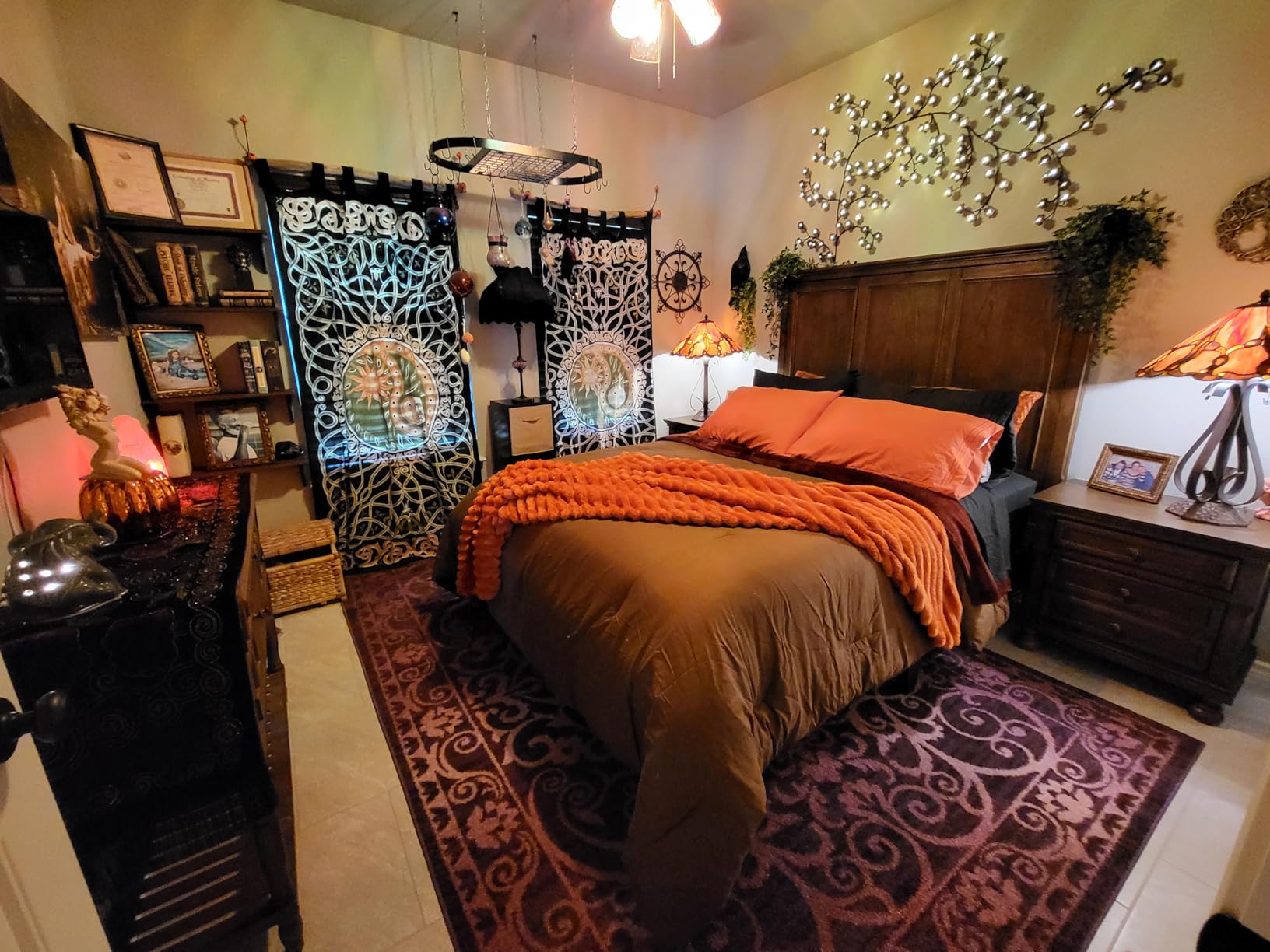 AMERLIFE Solid Wood 3-Piece Set, Queen Bed & 2 Nightstands, Light Brown customer photo 1