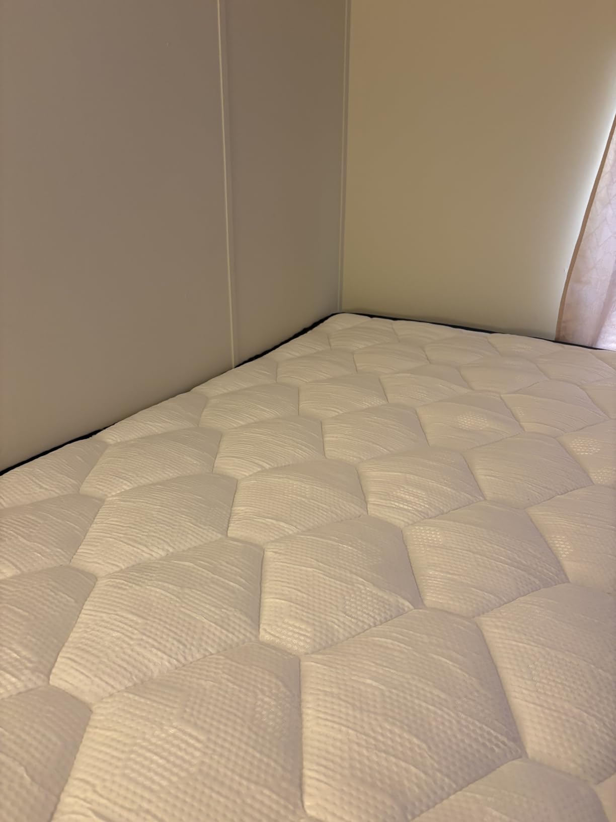 inight Queen Mattress, 12 Inch Medium Firm Hybrid Memory Foam Bed in a Box customer photo 1