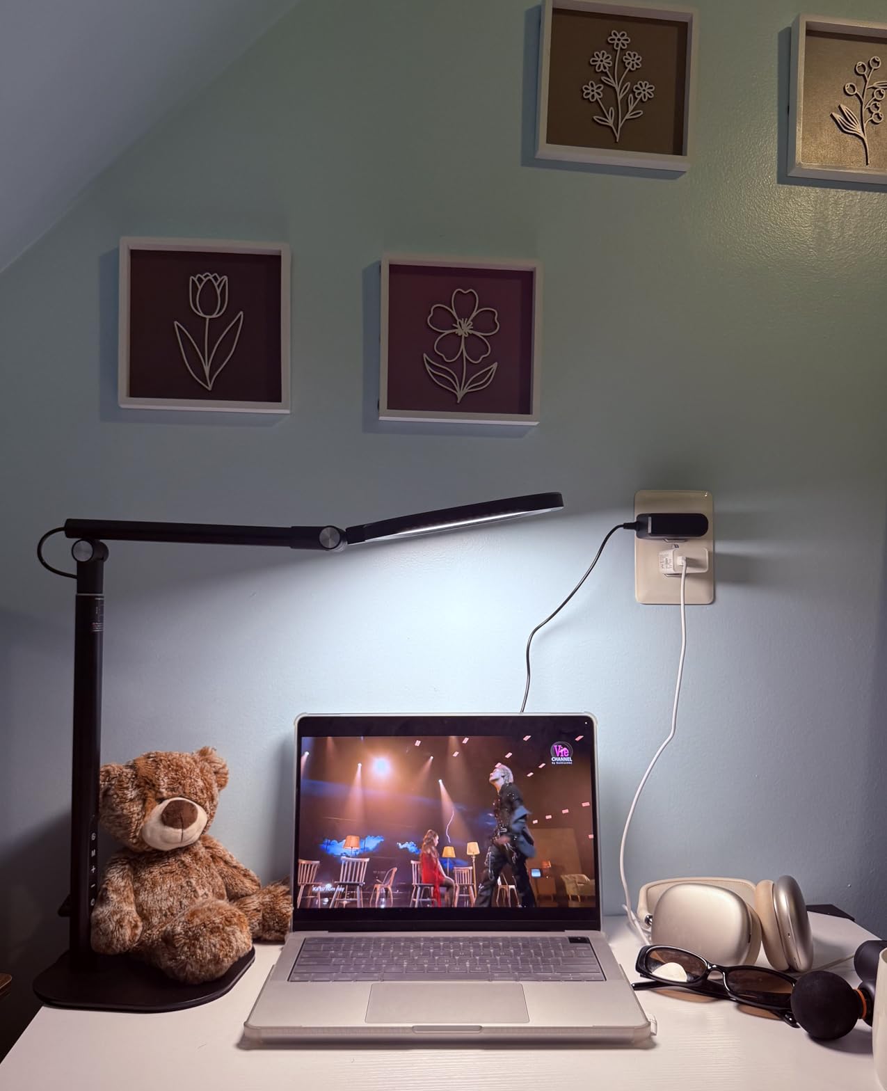 Tall LED Desk Lamps with Base, Edge-Lit Eye-Care, 50 Light Modes | 40