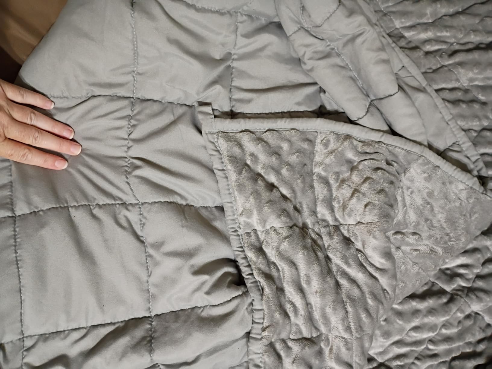 Mr. Sandman Weighted Blanket for Adults, Queen Size 15 lbs, 60 x 80 Inches customer photo 2