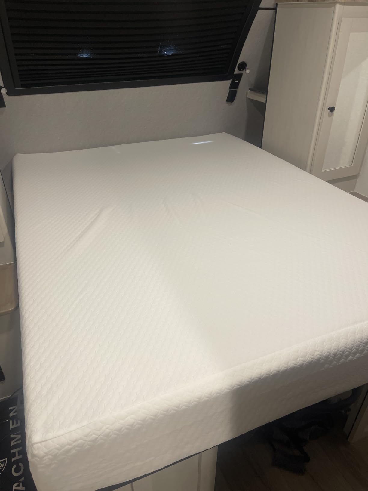 Neo Sleep Queen 12 Inch Hybrid Pocket Spring Mattress, Motion Isolation customer photo 2