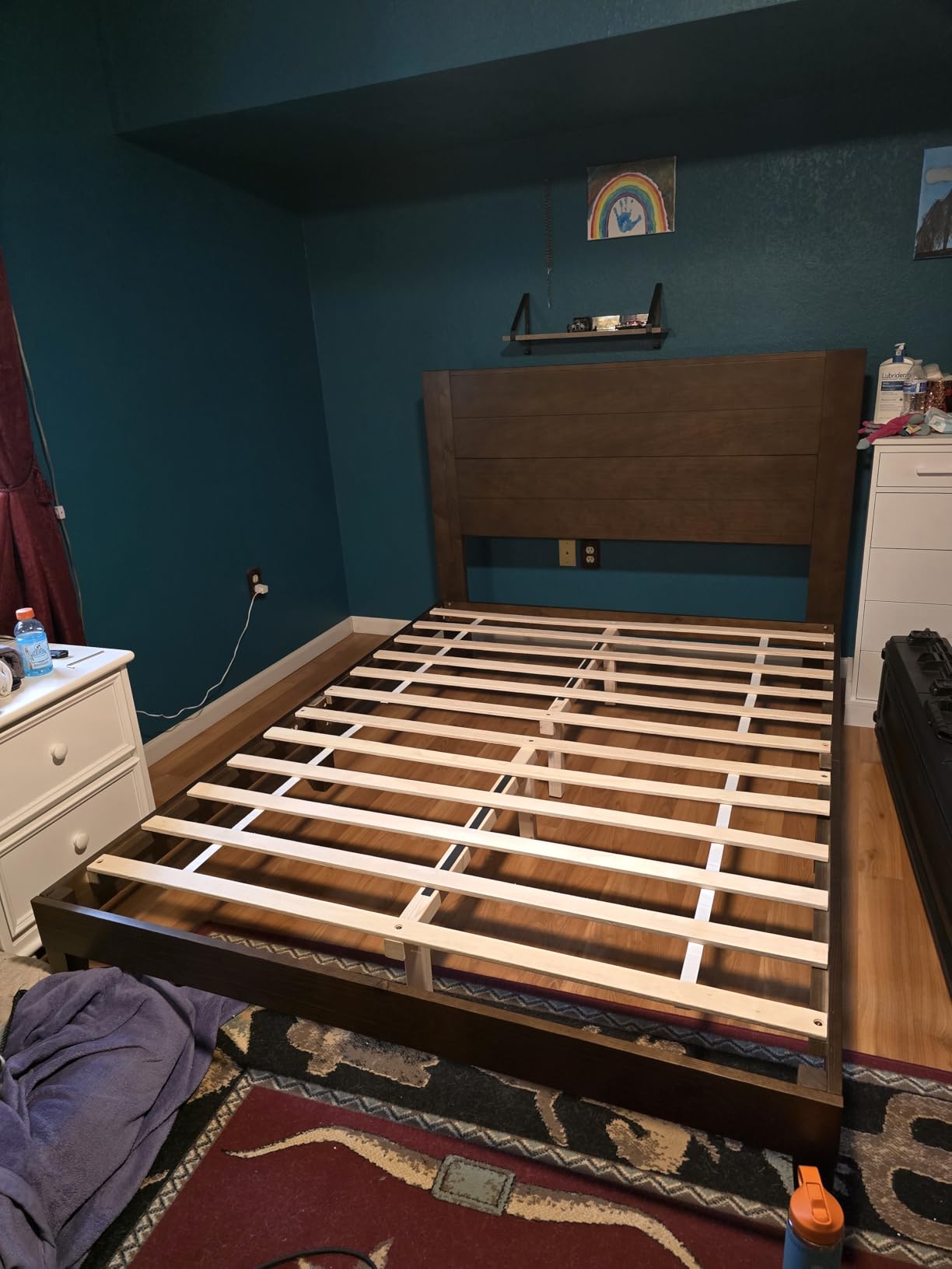 AMERLIFE Queen Size Solid Wood Bed Frame with 48