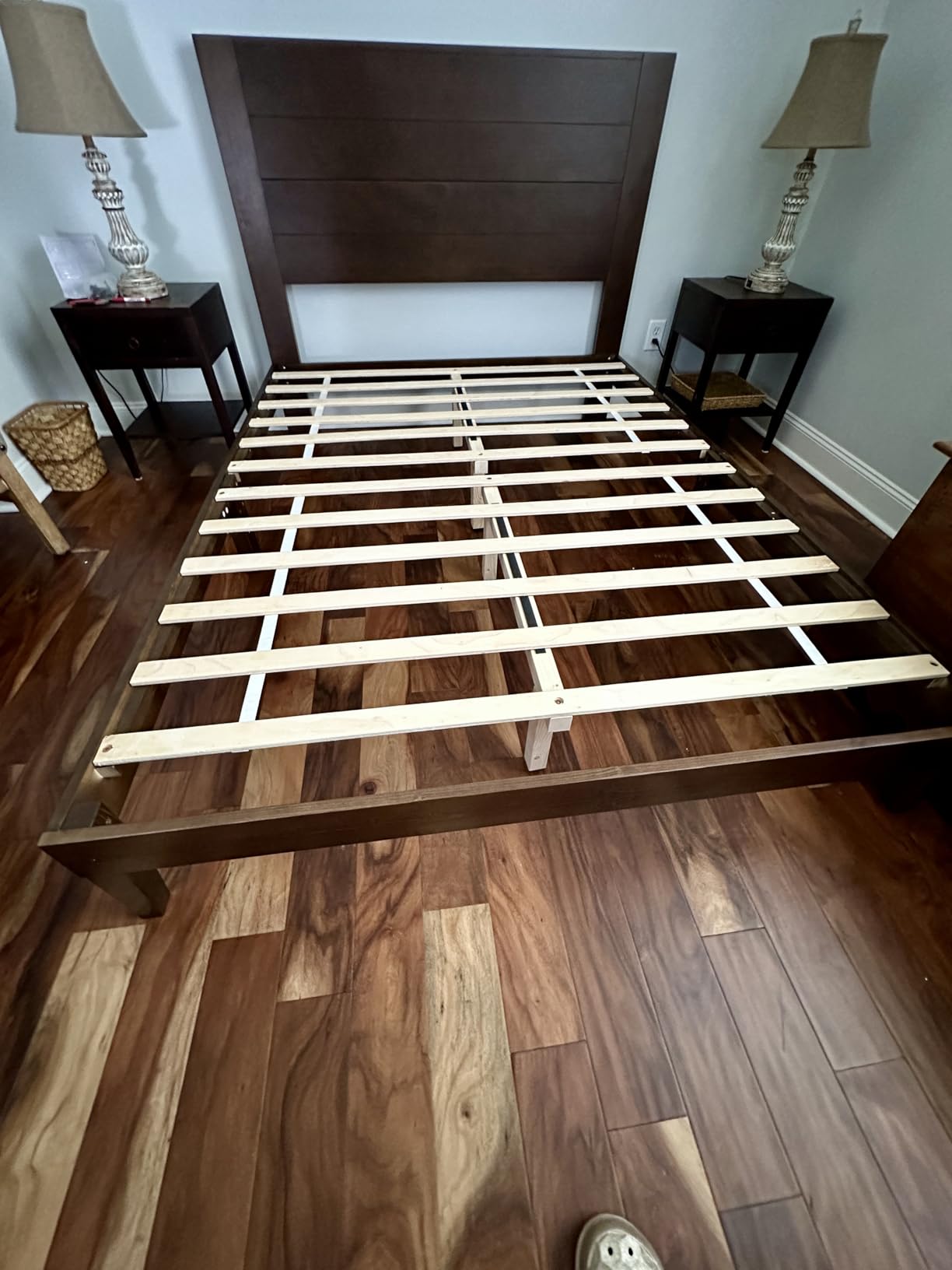 AMERLIFE King Size Solid Wood Bed Frame with 48