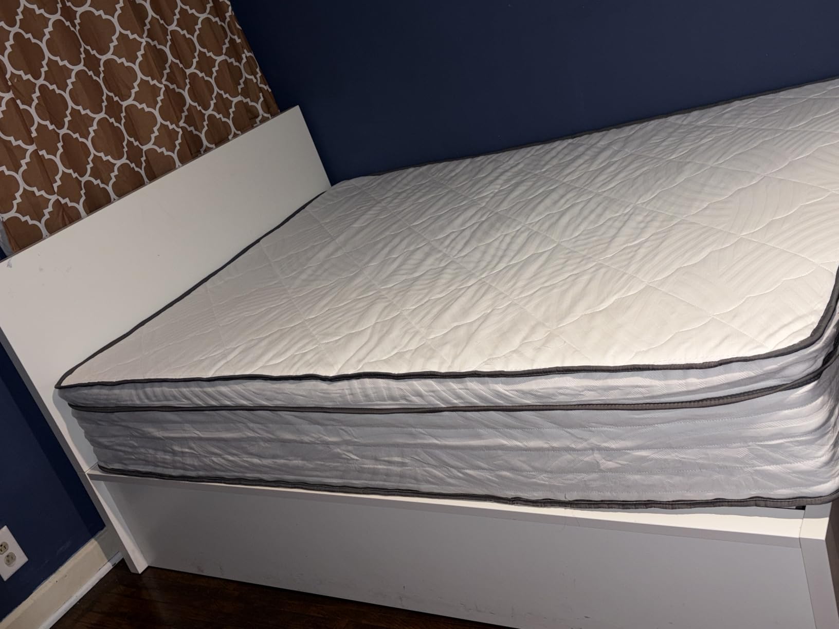Novilla 12 Inch King Size Mattress, Hybrid Medium Mattress, Pressure Relief customer photo 2