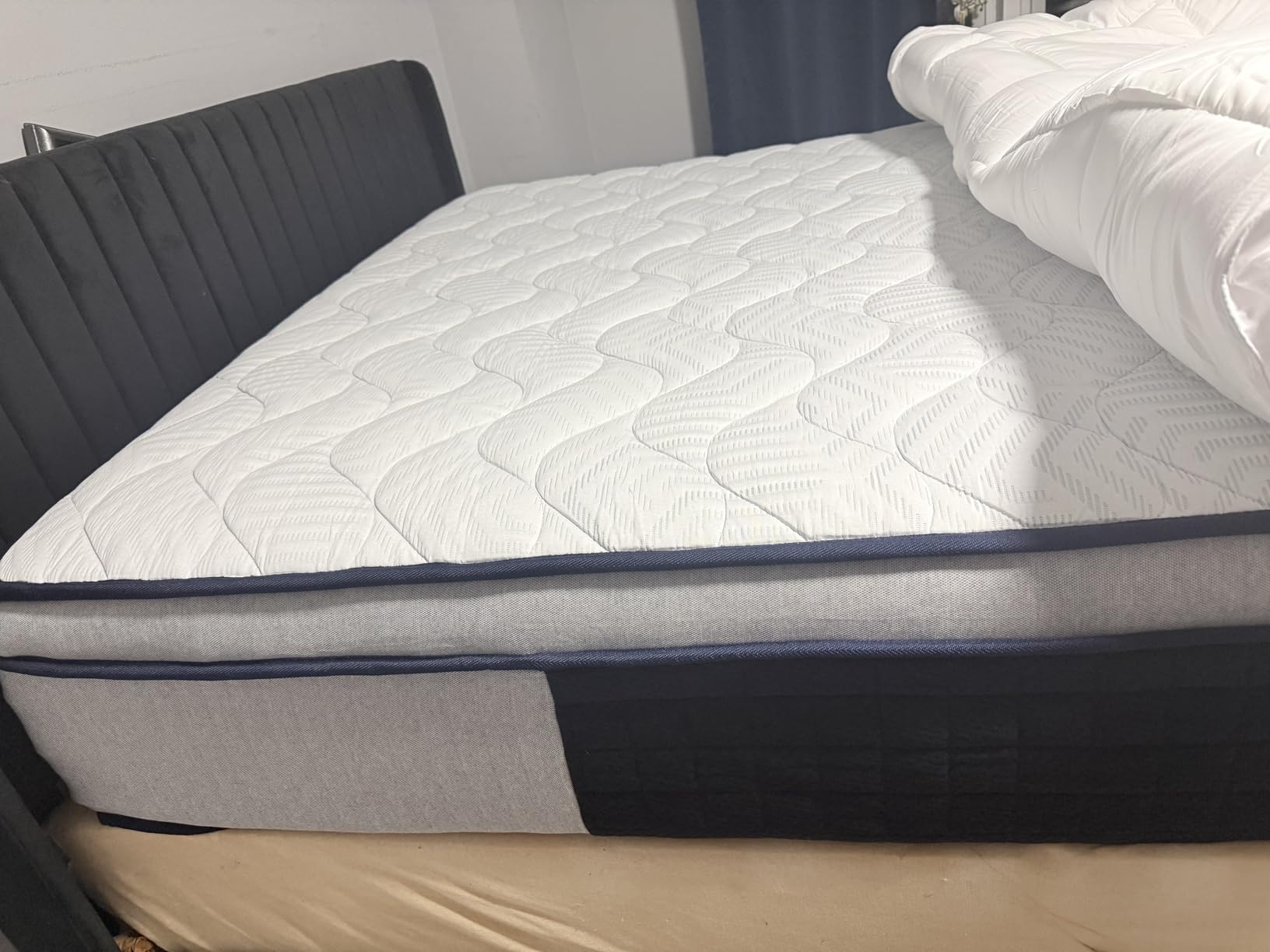 Firm King Size Mattress 12 Inch - Medium Firm Hybrid Mattress Pressure Relief & Back Pain Relieving - Memory Foam & Upgrade Pocket Springs Bed Mattress in a Box, CertiPUR-US, 365-Night Trial customer photo 1