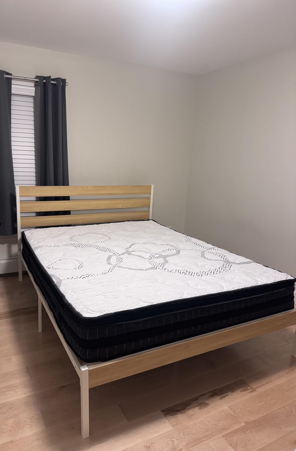 Extra Firm King Size Mattress 10 Inch-Firm Hybrid King Mattress for Supportive Pressure Relief Cooling Gel Memory Foam & Pocketed Coils Fiberglass-Free CertiPUR-US Certified customer photo 1