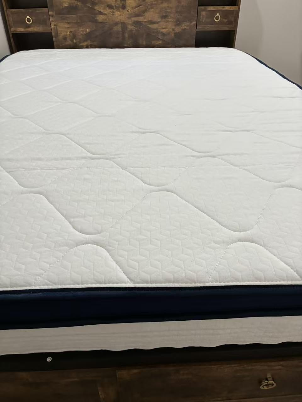 Avenco SleepSphere 10 Inch Queen Mattress, Queen Size Mattresses with Smart Coil Spring Technology for Pressure Relief, Breathable Cover Motion Isolation CertiPUR-US Certified Bed Mattress in a Box customer photo 2