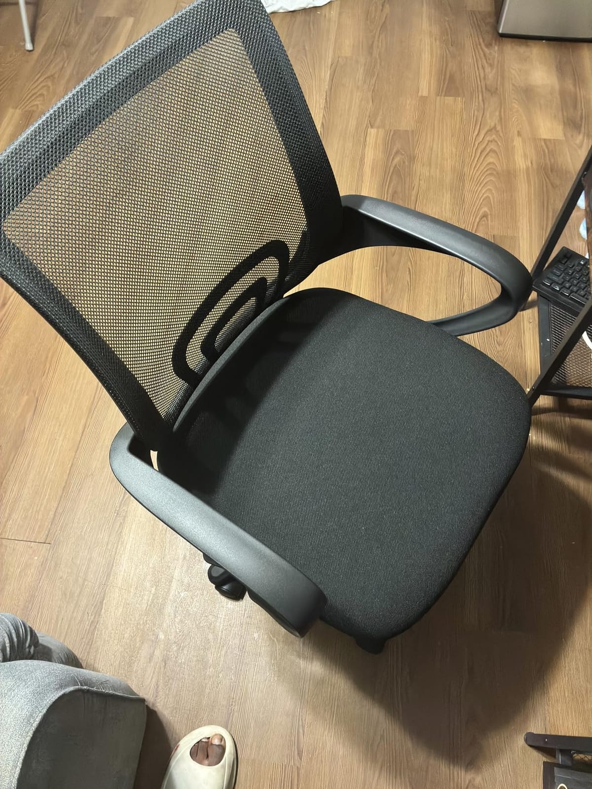 NEO CHAIR Office Computer Chair Ergonomic Mid-Back Mesh Desk Chair, Black customer photo 1