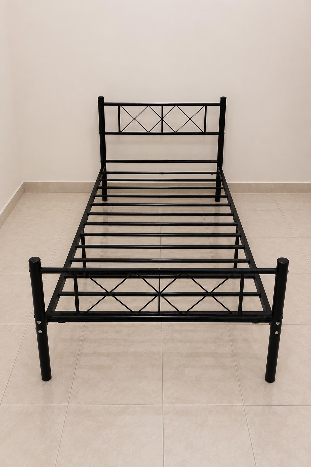 VECELO Twin Size Bed Frame with Headboard, Heavy Duty Bedframe with Strong Metal Slats, No Box Spring Needed & Easy Assembly, Pure White customer photo 2