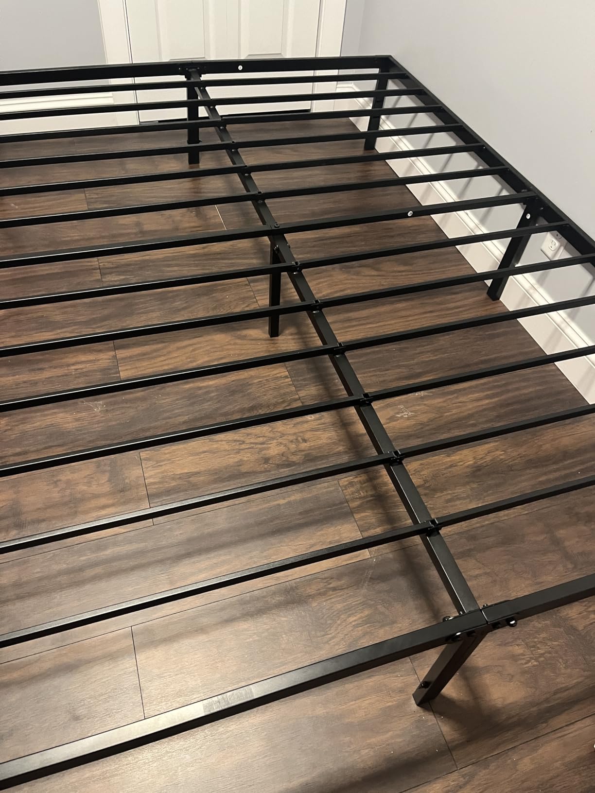 DUMOS Full Size Adjustable Bed Frame, Electric Base, Head & Foot Incline customer photo 1