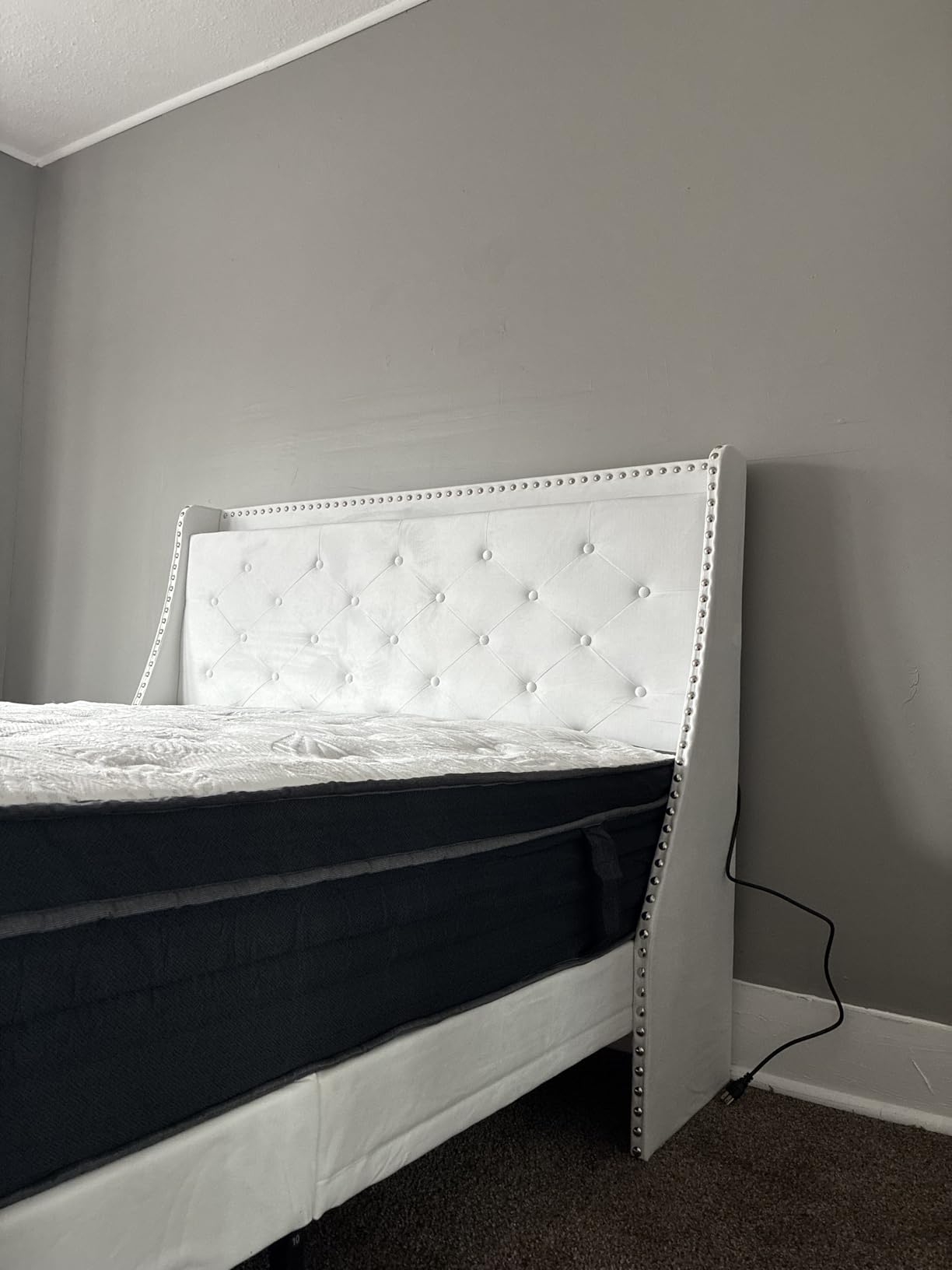 KOW Queen Size Mattress (High-End Upgraded) Black 14 Inch customer photo 1