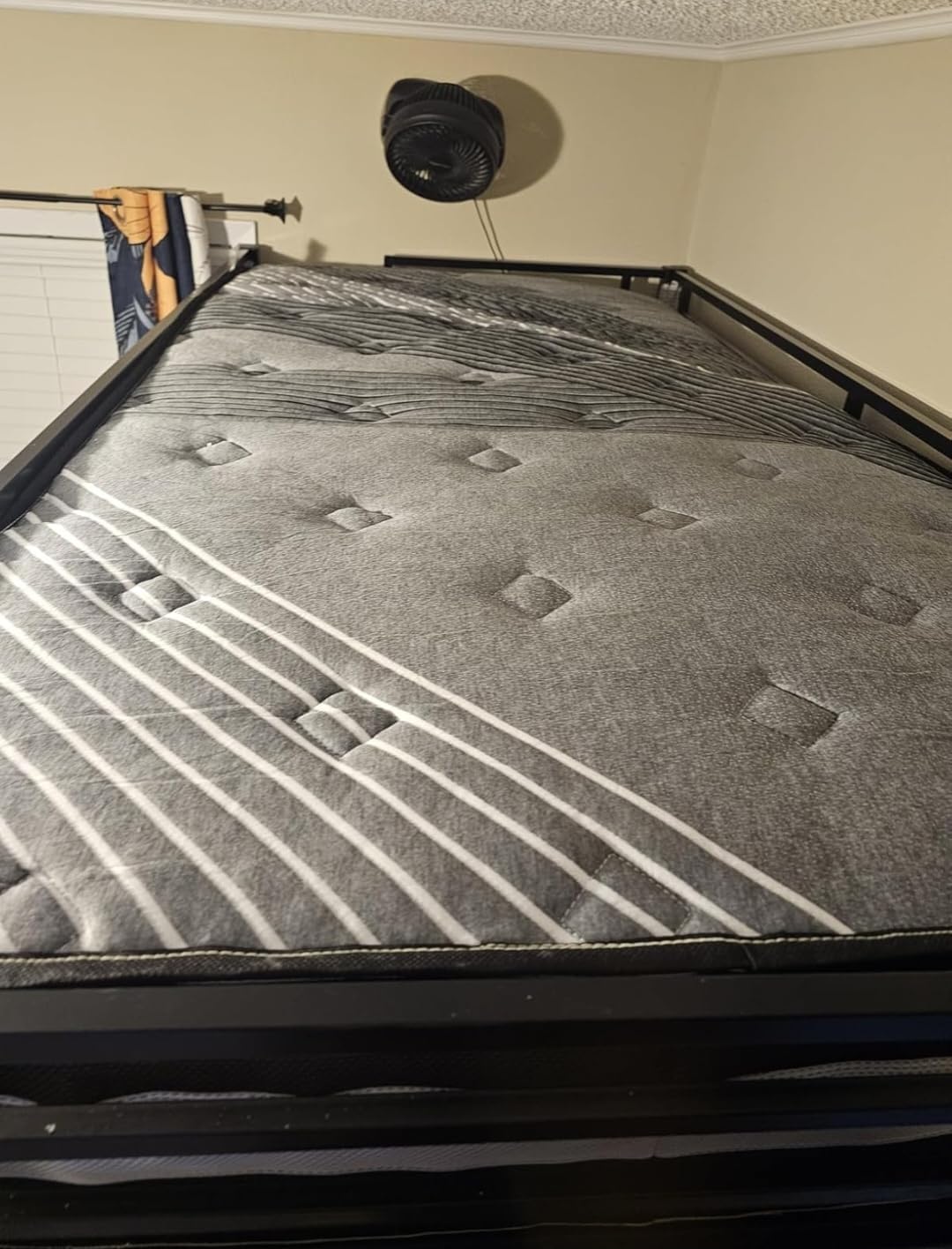 Firm Queen Mattress 14 inch, Cooling Hybrid Queen Mattress in a Box customer photo 2