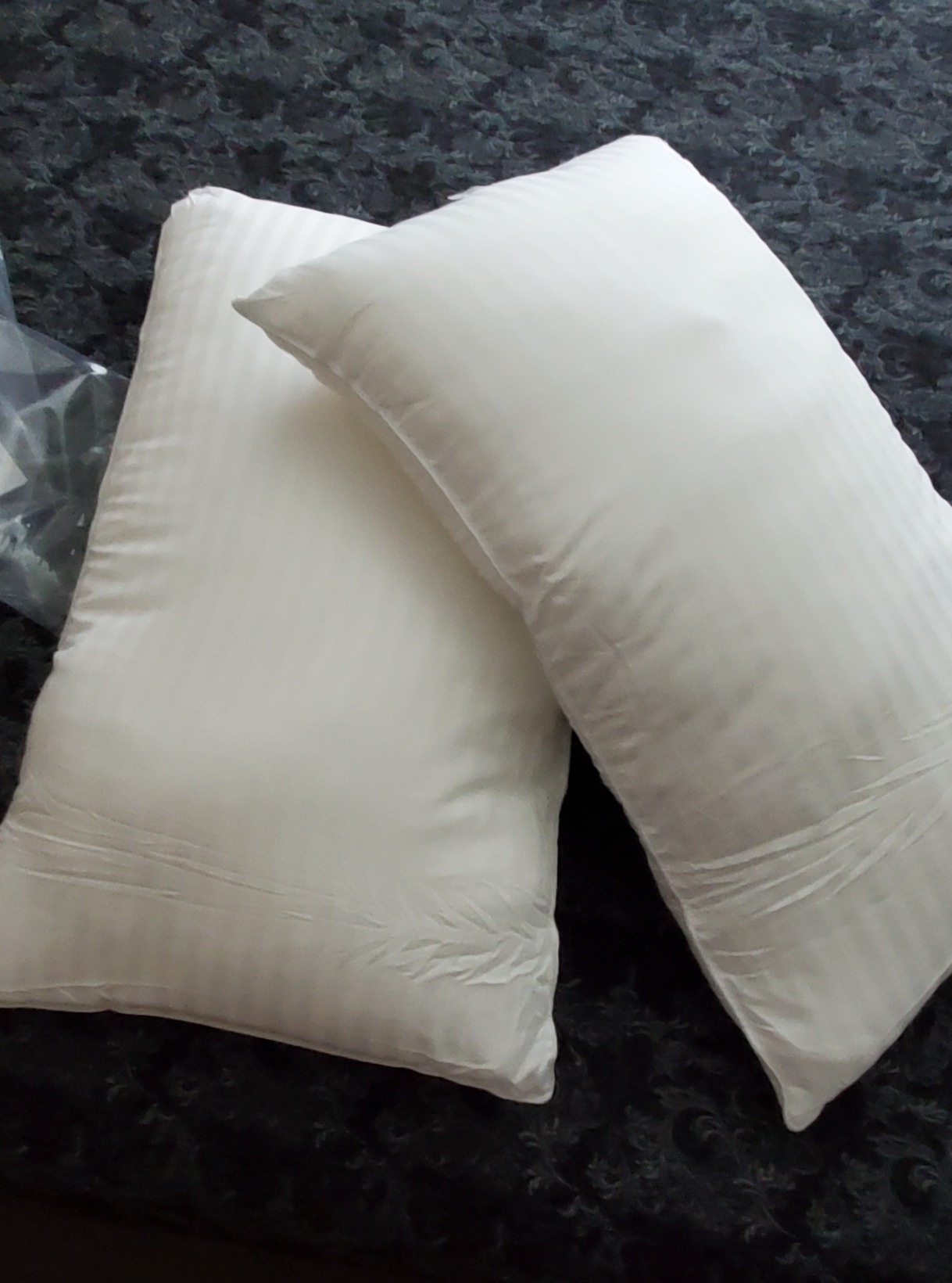 COZSINOOR Bed Pillows for Sleeping Queen Size Set of 2 for Side Sleeper customer photo 2
