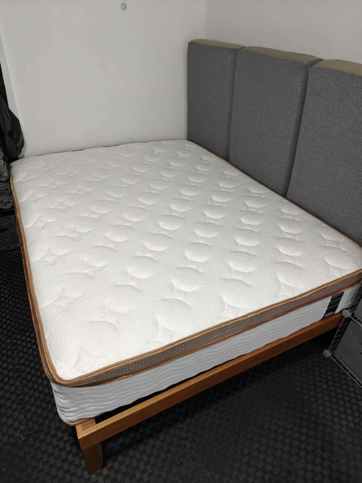 BedStory Firm King Mattress 14 Inch, Hybrid Mattress Orthopedic Support customer photo 1