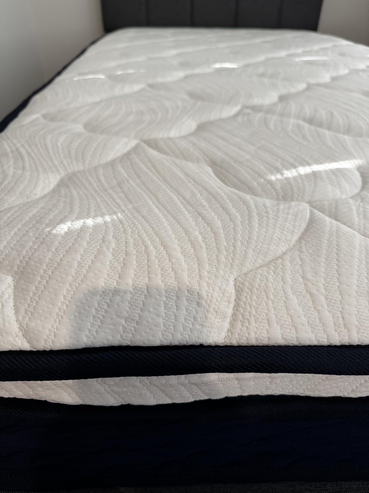 Firm Queen Mattress 12 Inch-Hotel Collection Cooling Hybrid Mattress in box customer photo 2