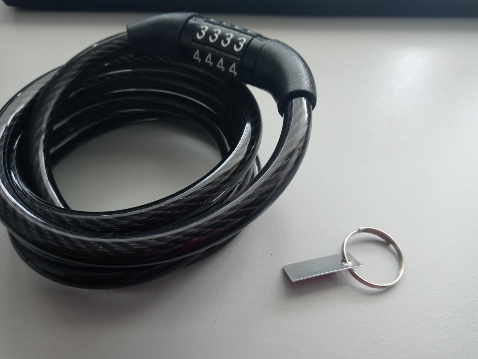 Master Lock Combination Cable Bike Lock 4-Foot Long Bicycle Lock, 8143D customer photo 2