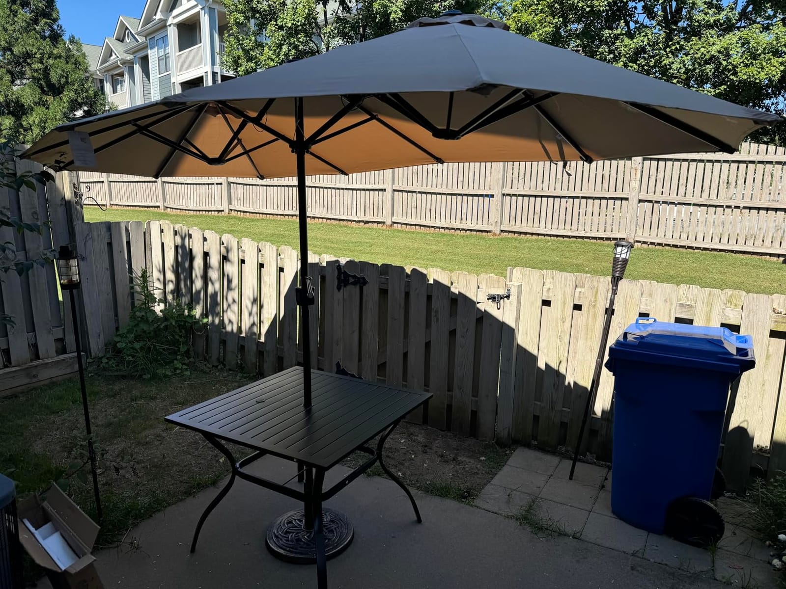 UBP18181-BR 18-Inch Cast Stone Umbrella Base, Made from Rust Free Composite Materials, Bronze Powder Coated Finish customer photo 2