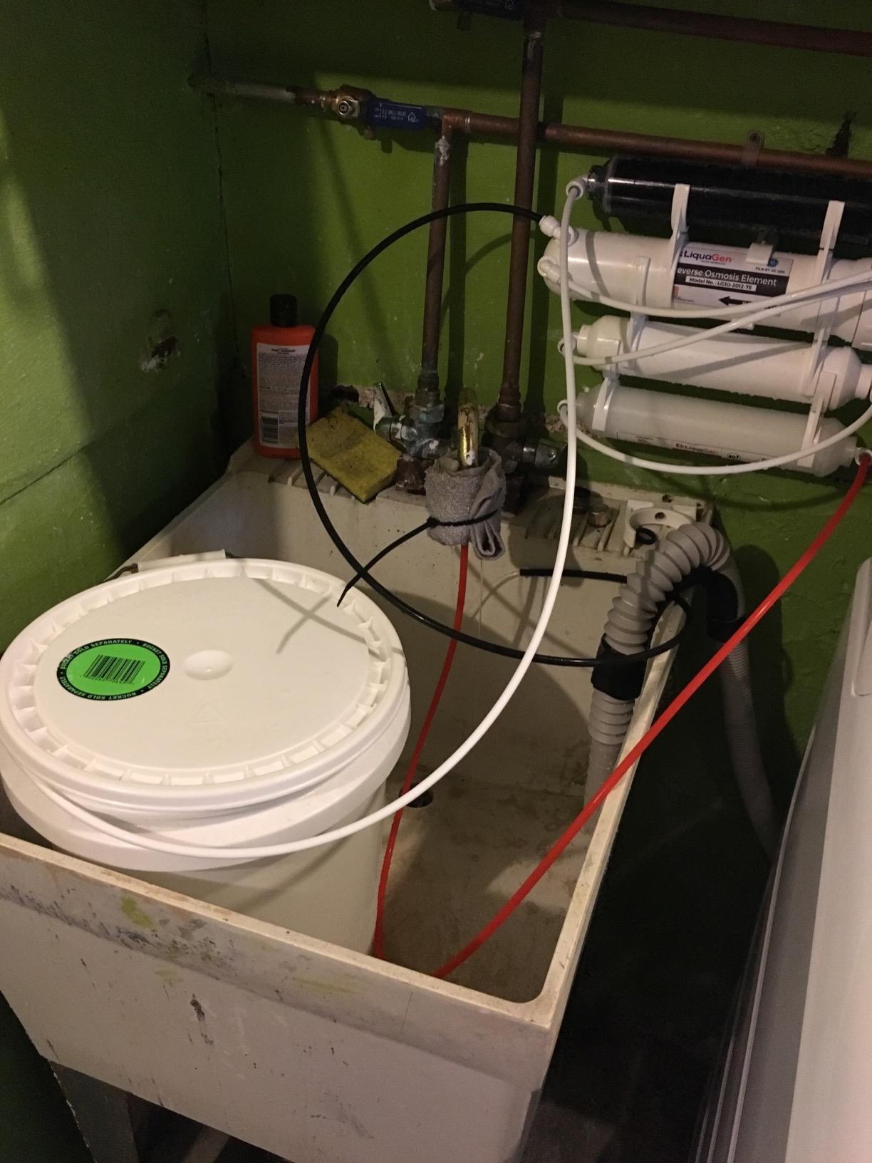 LiquaGen 4 Stage Reverse Osmosis and Deionization (RO/DI) Portable Space Saver Water Purification System | Water Filtration System for Aquarium Filter Processes + Manual Flush Valve (50 GPD) customer photo 1
