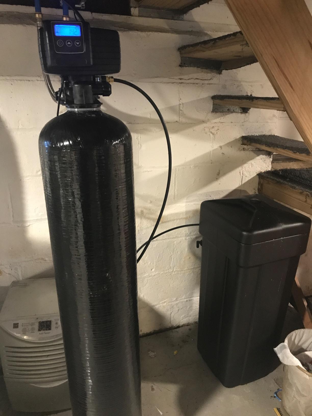 AFWFilters Built Fleck 48,000 Water Softener System with 5600sxt Digital metered Valve 1
