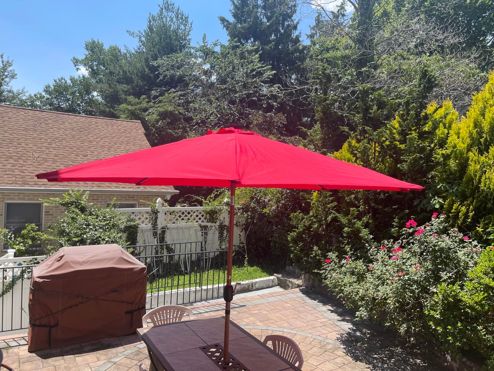 Best Choice Products 10ft Solar Polyester LED Lighted Patio Umbrella w/Tilt Adjustment and UV-Resistant Fabric customer photo 2
