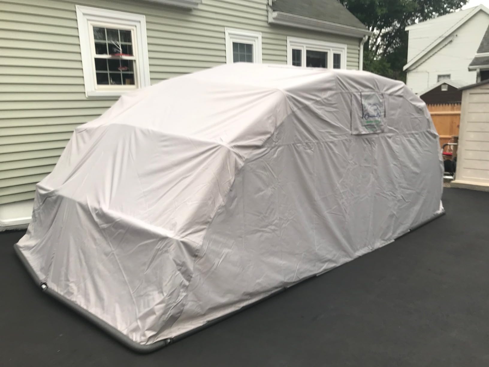 Ikuby Retractable Carport – Foldable Lockable Car Shelter, Heavy Duty All Weather Portable Garage for Cars and SUVs customer photo 2