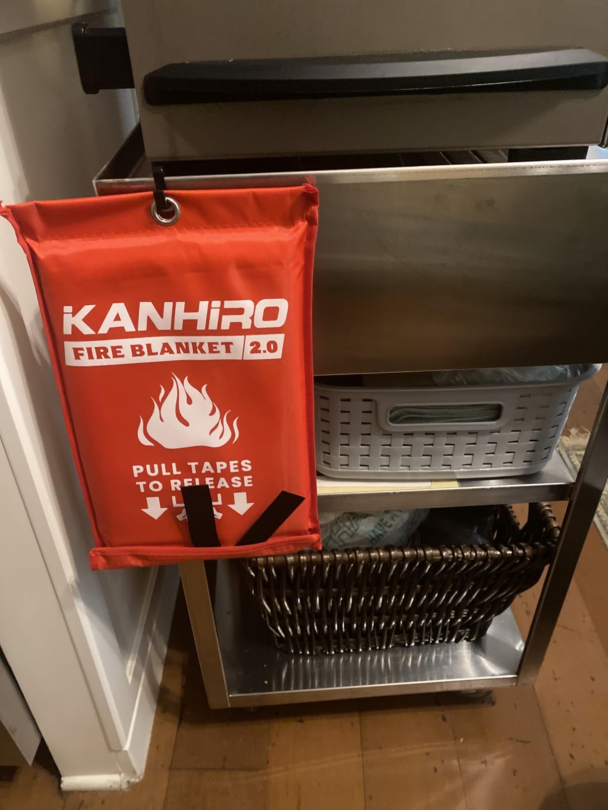 KANHIRO Fire Blanket Emergency for Home Kitchen - Fiberglass Fire Suppression Blanket Great for School, Fireplace, Grill, Car, Office, Warehouse (2 Pack, 39 in X 39 in) customer photo 2