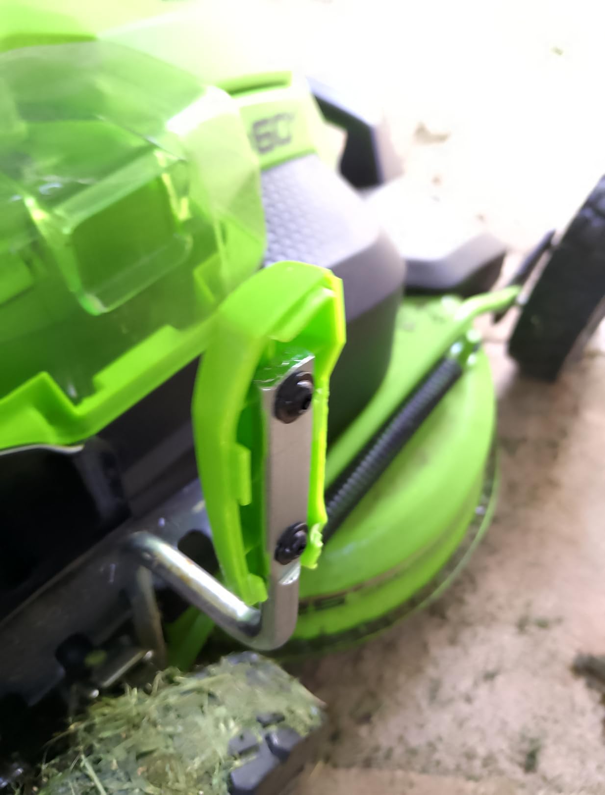 Greenworks 60V 25in Self-Propelled Lawn Mower, (2) 4.0 Ah Battery Kit customer photo 1