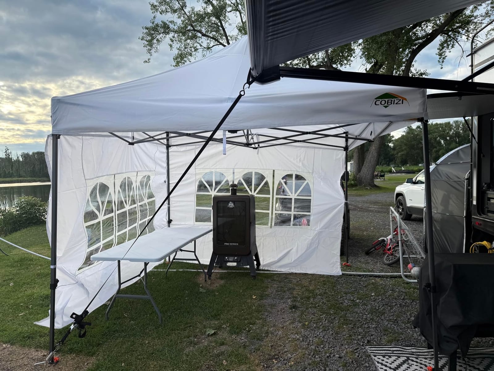 COBIZI 10x15 Pop Up Canopy Tent with 4 Sidewalls,Heavy Duty Canopy,Black customer photo 1