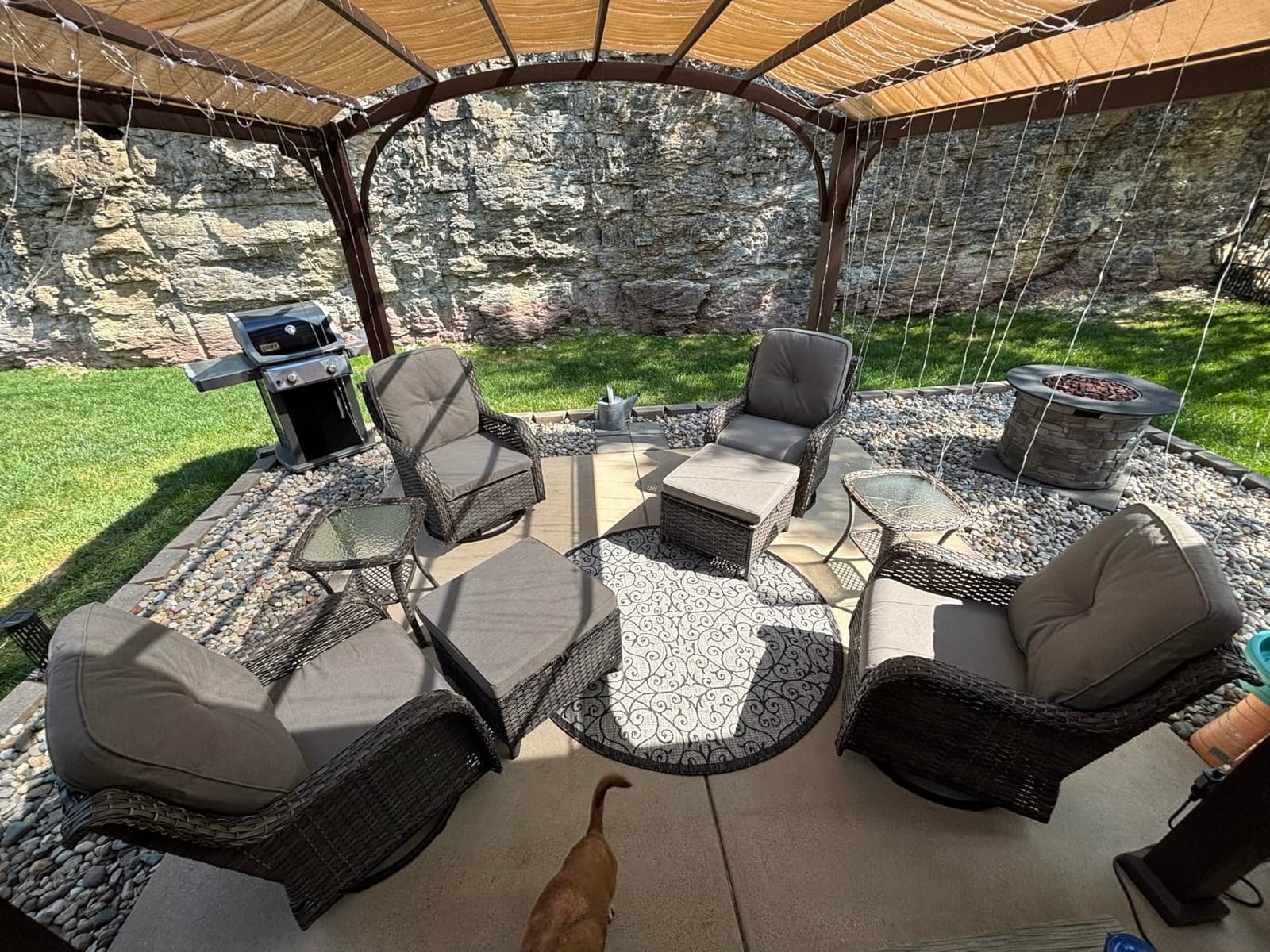 Belord Patio Furniture Set with Fire Pit Table, Outdoor Swivel Rocker Patio Chairs, Wicker Furniture Set Ideal for Porch, Deck, Pool, Yard, SunroomGray Wicker/Blue customer photo 1