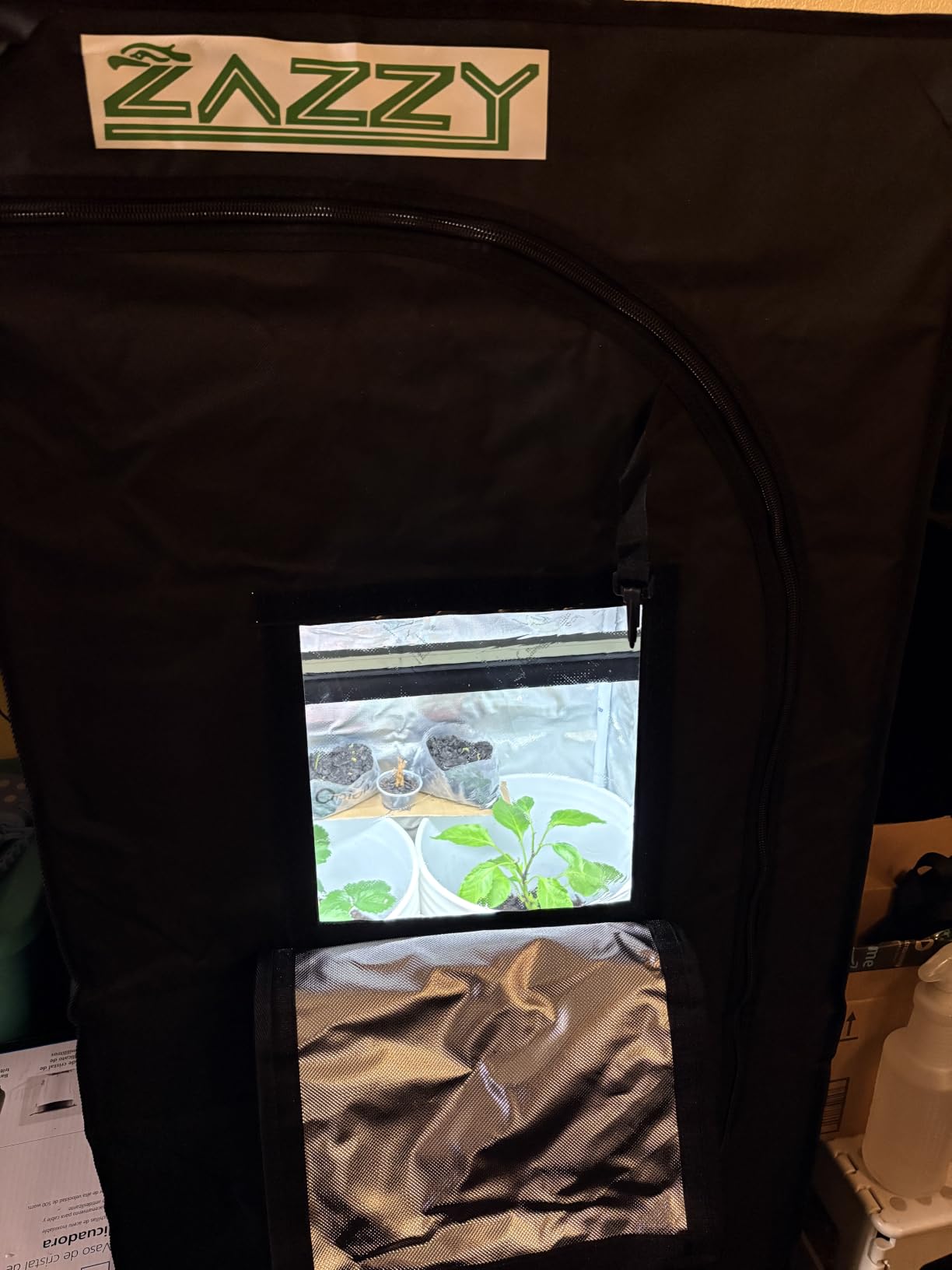 zazzy Hydroponic Grow Tent, 24