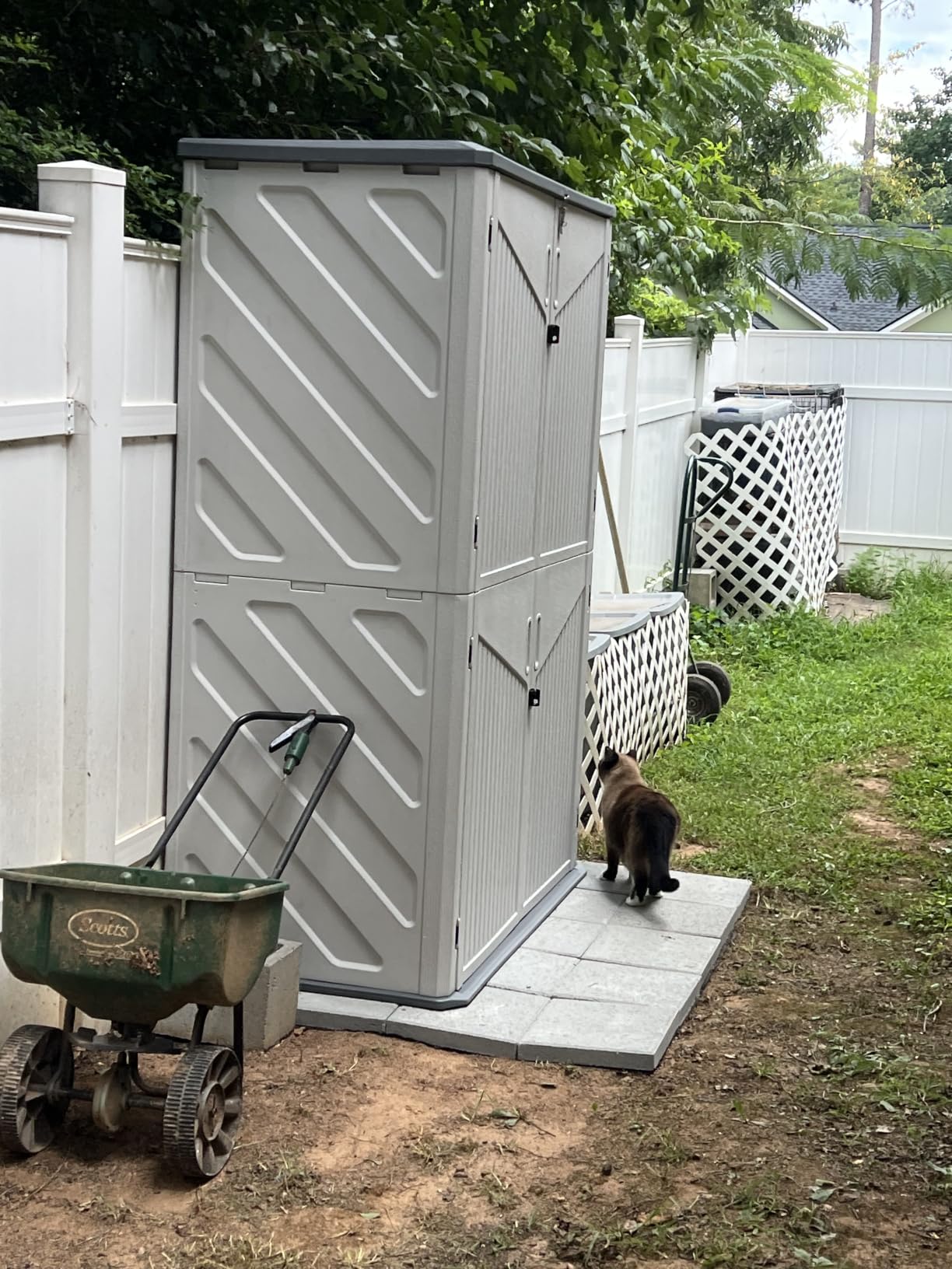 Aoxun Outdoor Storage Cabinet 35 Cu.Ft Outdoor Trash Can Storage Shed,White customer photo 2