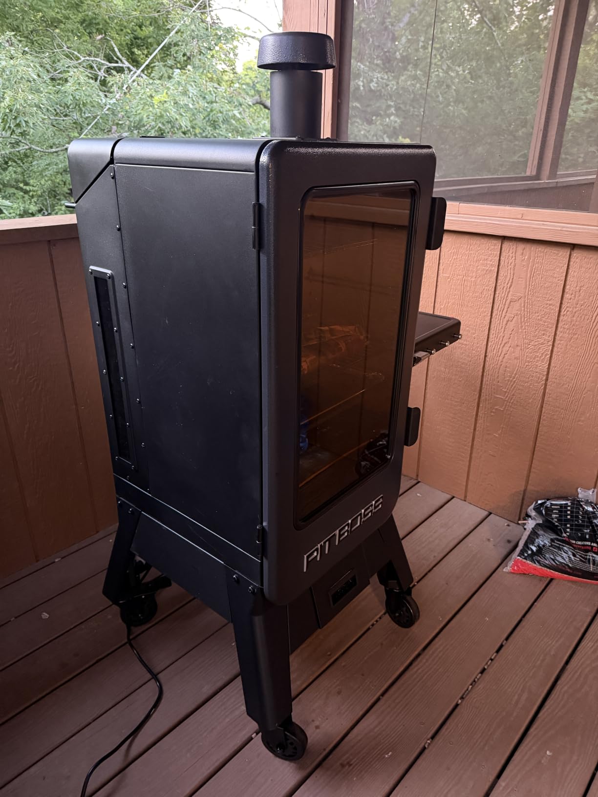 Pit Boss Navigator 3-Series WiFi & Bluetooth Wood Pellet Vertical Smoker with LCD Digital Controller, 1,118-Sq. In. 5-Rack Cooking Space, 130°F to 420°F Temp Range, Meat Probe, 50 lb. Pellet Hopper customer photo 2