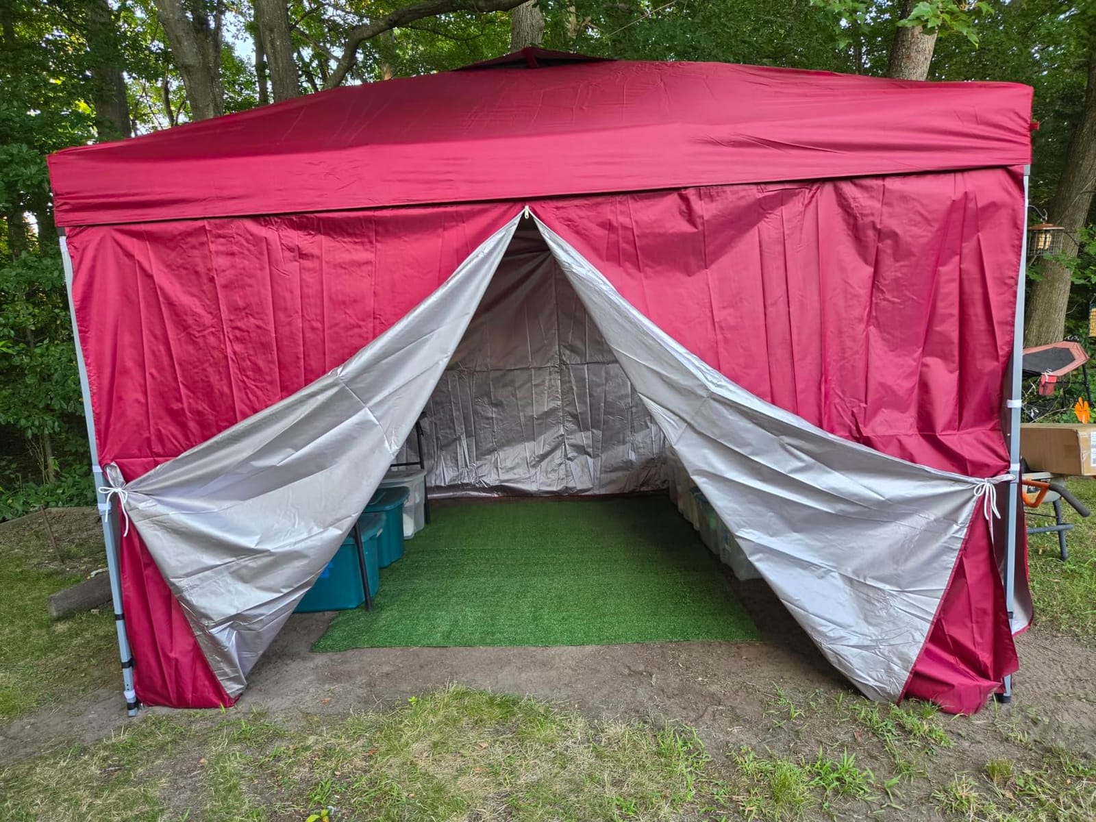 GDY 10x10 Pop Up Canopy Tent with 4 Sidewalls, Easy Set up, Outdoor Silver Coated Beach Gazebos, Carpas with 4 Sandbags, for Events, Parties,Camping,White. customer photo 1