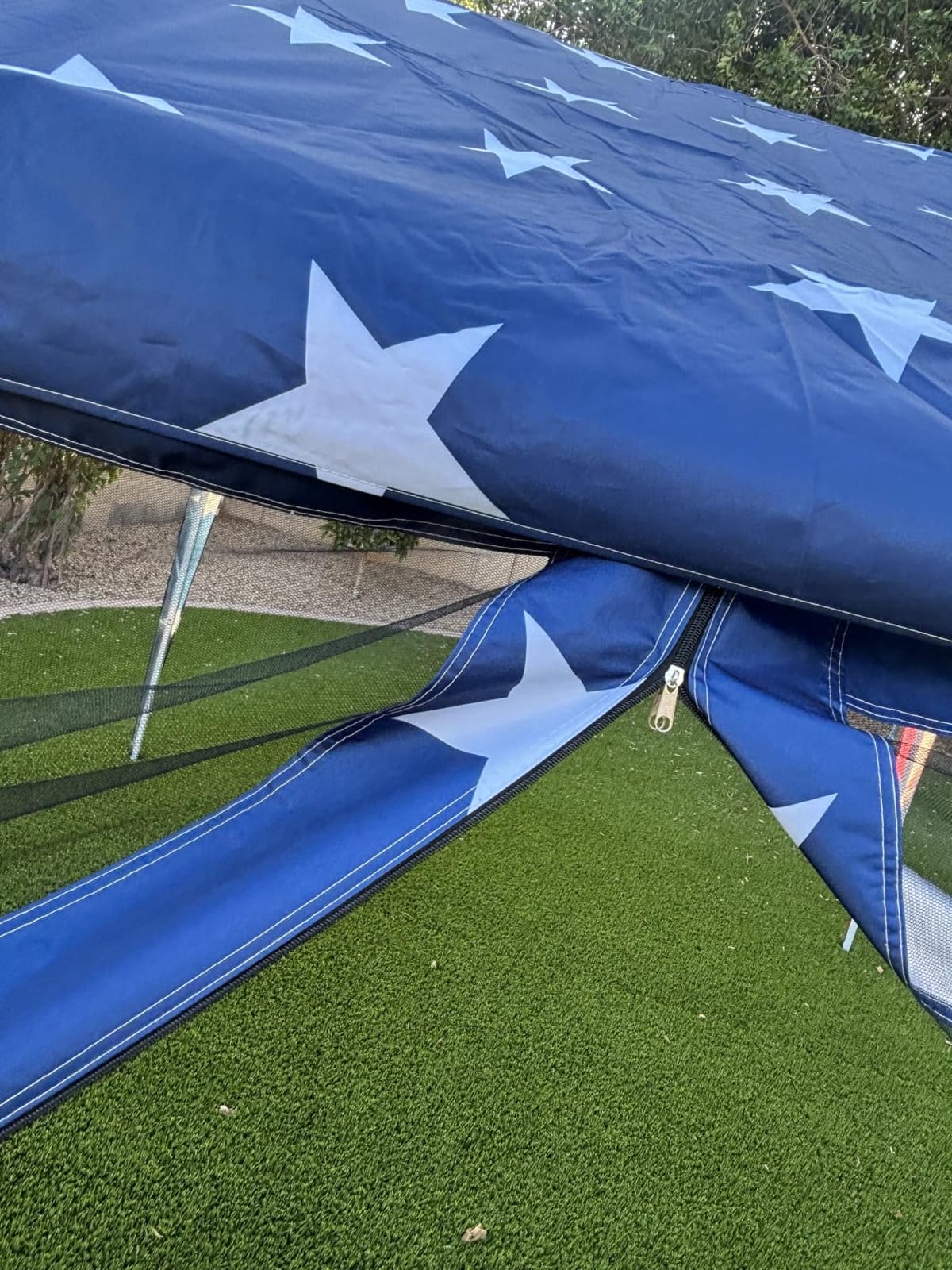 Tangkula 10x30 FT Pop Up Canopy with Center Lock customer photo 2