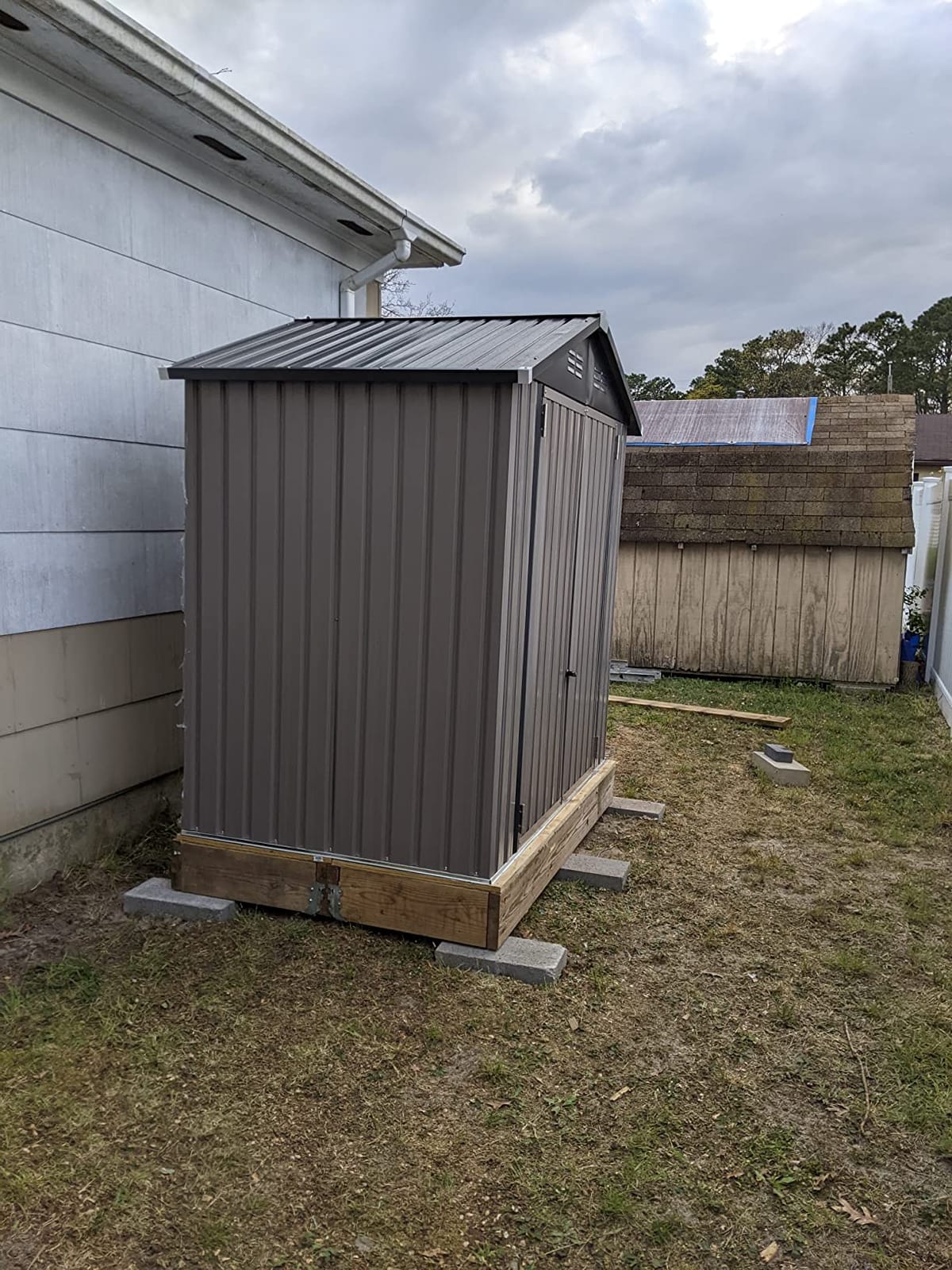 U-MAX 4'x6' Resin Outdoor Storage Shed, Lean to Plastic Shed with Base customer photo 1